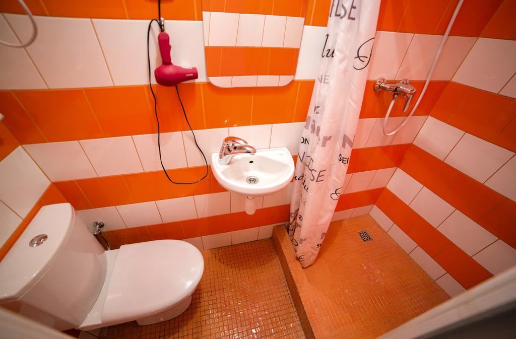 Mini Apartment On Rappoporta 7A-3 Львів Екстер'єр фото