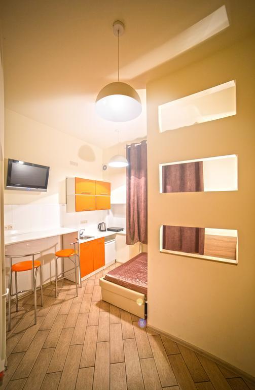 Mini Apartment On Rappoporta 7A-3 Львів Екстер'єр фото